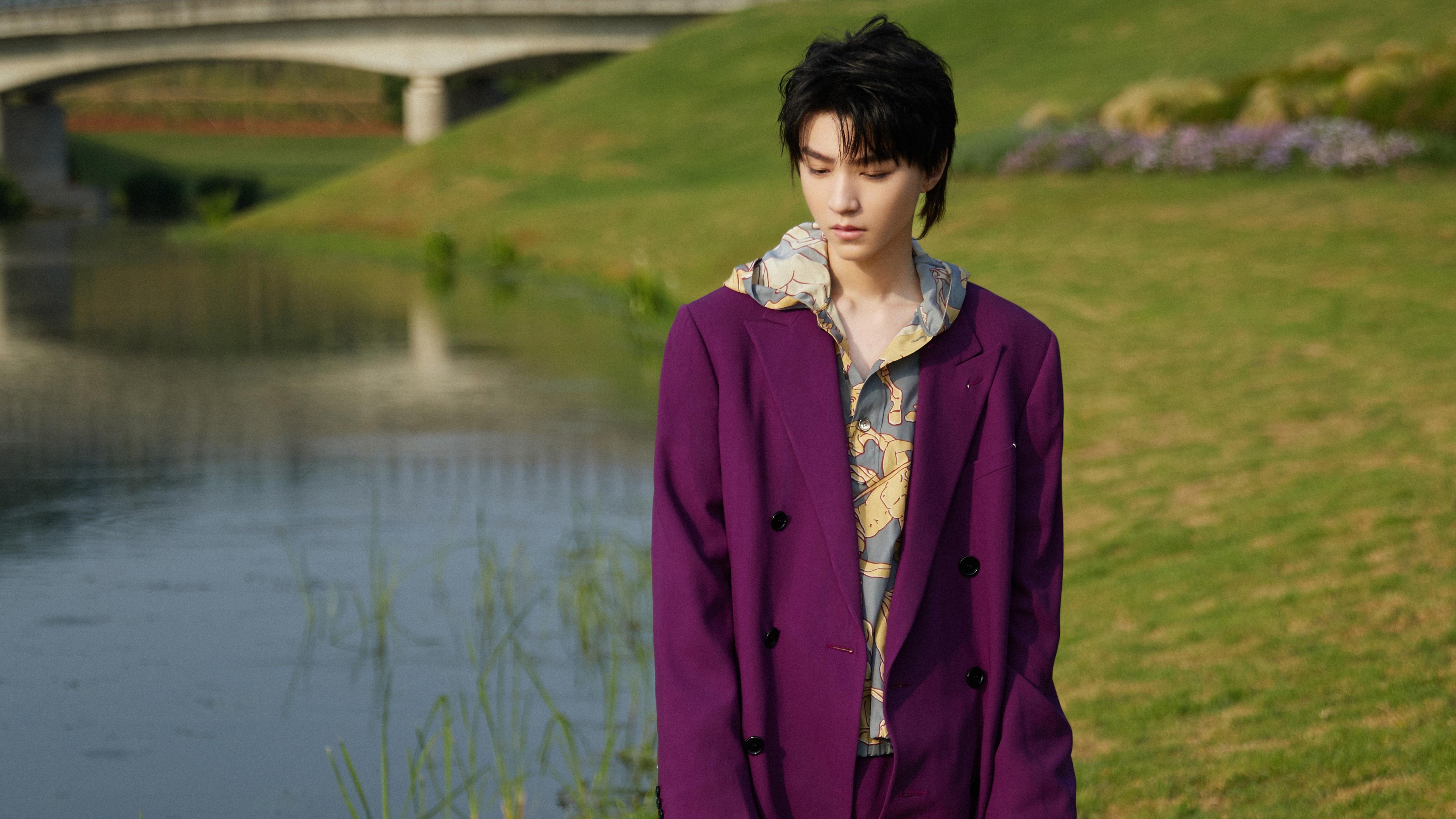 PSG教练战术布置遭遇质疑,psg教练helper